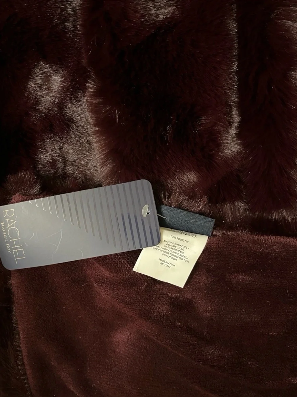 1-NWT RACHEL ROY WINE RABBIT FAUX FUR LUXURY THROW BLANKET